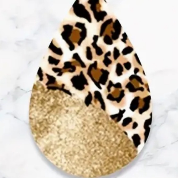 Leopard print earrings combined with waterdrop shape golden design - NWT - Picture 3 of 3